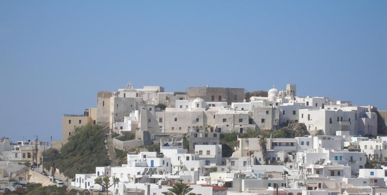 Inaxos Studios, Viewing Apollo Temple. Naxos City Exterior photo
